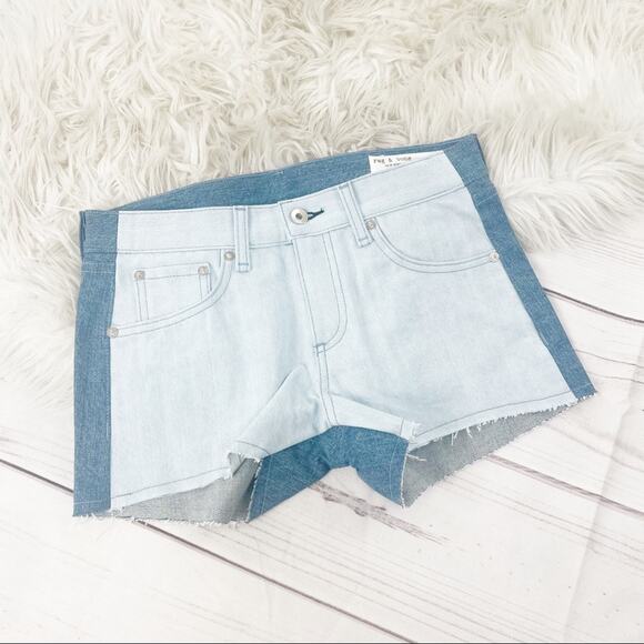 🆕 Rag & Bone Women's Two Tone Double Blue Cutoff‎ Denim Jean Shorts Size 25 - Picture 2 of 5